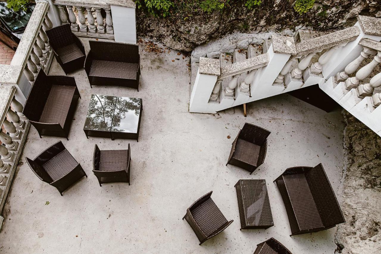 Sziklavendeghaz Aparthotel Veszprém Buitenkant foto